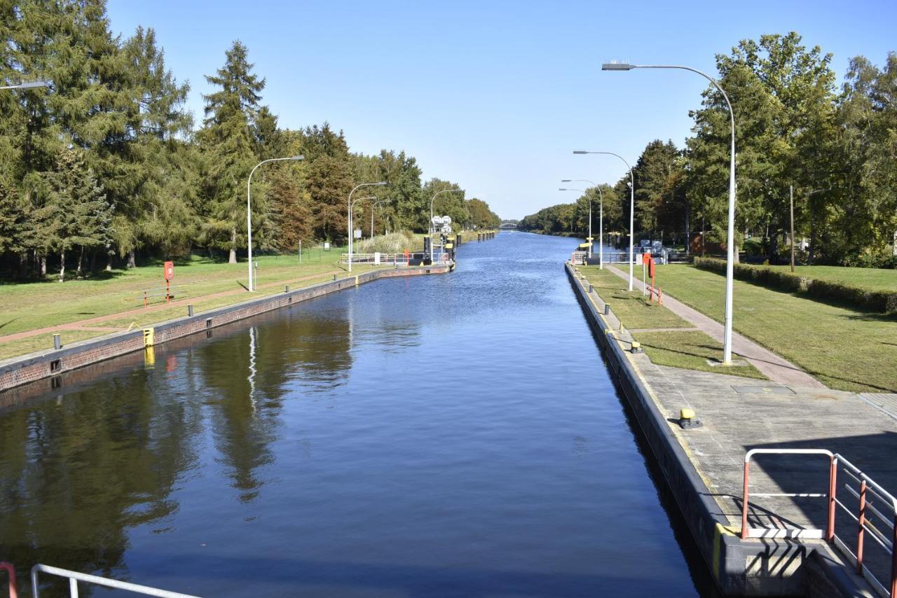 Pension Zur Schleuse Garni Am Elbe Luebeck - Kanal In Witzeeze Exteriér fotografie