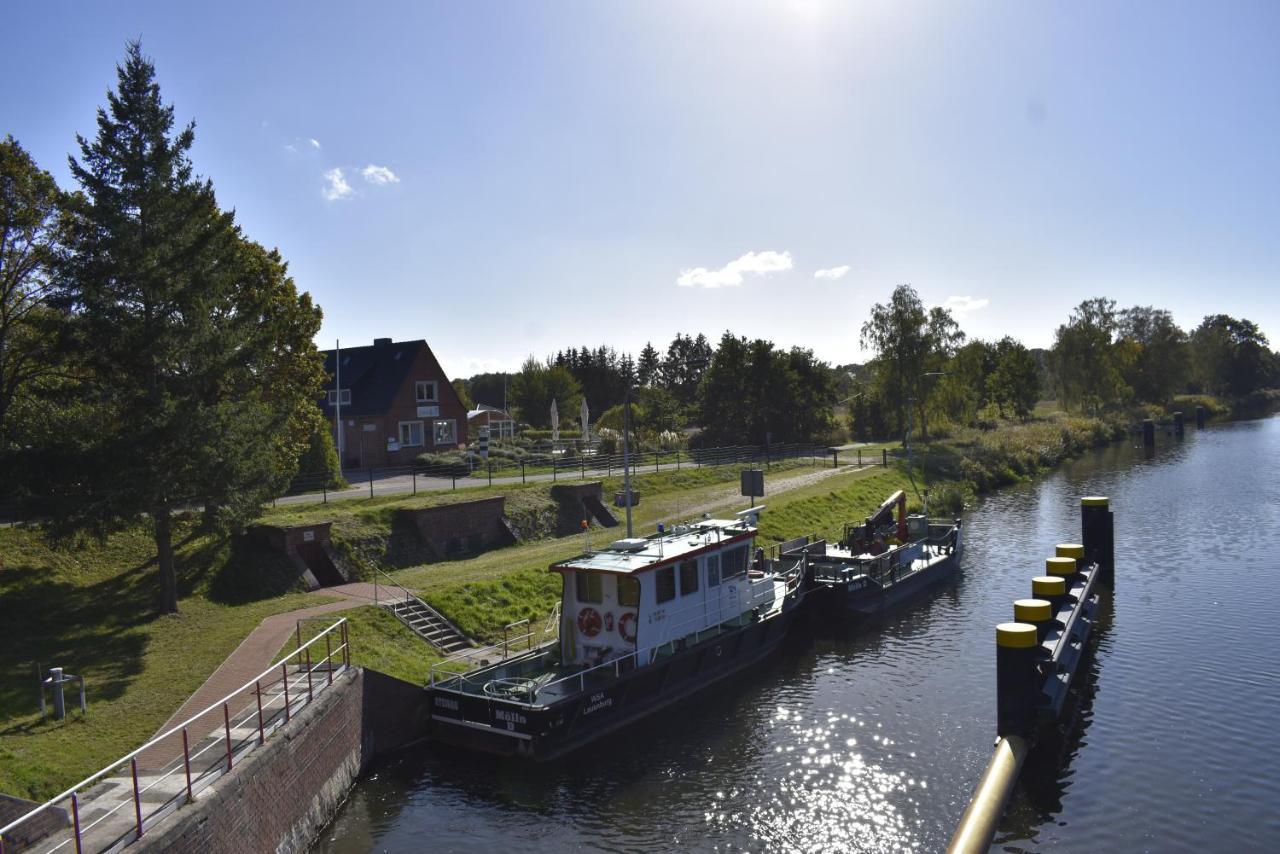 Pension Zur Schleuse Garni Am Elbe Luebeck - Kanal In Witzeeze Exteriér fotografie